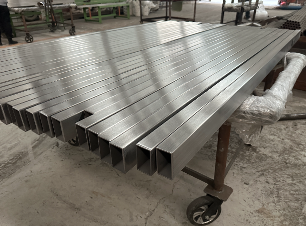 巫山新能源汽车用不锈钢方管 现货